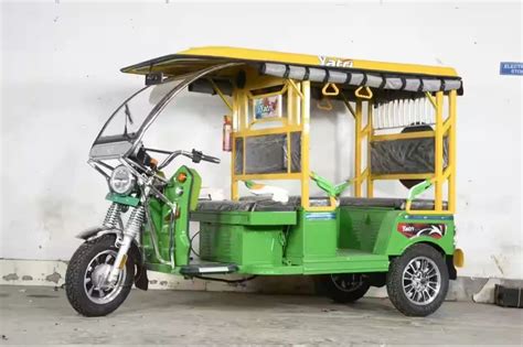 Green Yatri E Rickshaw At Rs 160000 Electric Rickshaw In New Delhi