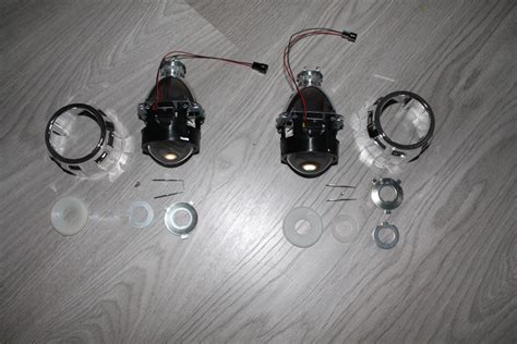 Пришли линзы ! — Ford Focus Hatchback I, 1,6 л, 2004 года | тюнинг | DRIVE2