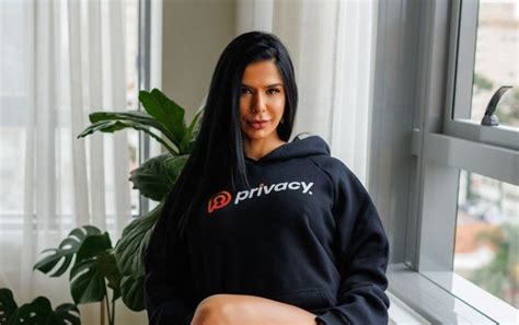 Musa Fitness Eva Andressa Estreia Perfil Na Privacy