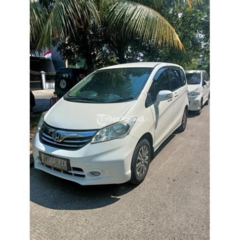 Mobil Honda Freed Psd Bekas Terawat Pajak On Siap Pakai No Pr Di