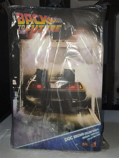 Hot Toys Marty Mcfly MMS 257 And Doc Brown MMS 610 Deluxe Edition Hobbies Toys Toys