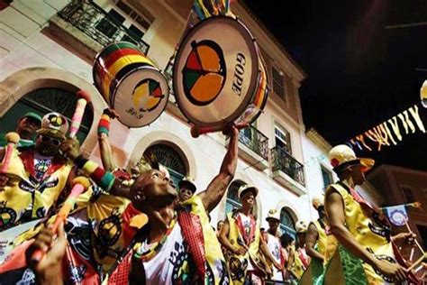 Salvador De Noche Tour Por Pelourinho Y El Casco Antiguo GetYourGuide