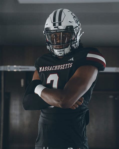 UMass Minutemen Unveil New Black Uniforms for 2024 | Uni Watch