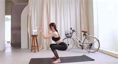 Ninh Dương Lan Ngọc diện bikini khoe dáng nuột trên bãi biển Phú Quốc