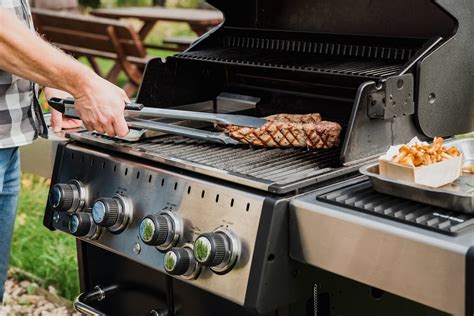 Przepis na grillowane polędwiczki wieprzowe z kurkami Broil King