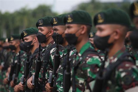 Revisi Uu Tni Prajurit Makin Leluasa Menjabat Di Instansi Sipil