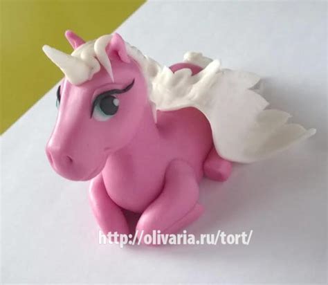 Фигурки из сладкой мастики на торт