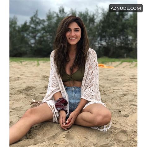 SAPNA PABBI Nude AZNude