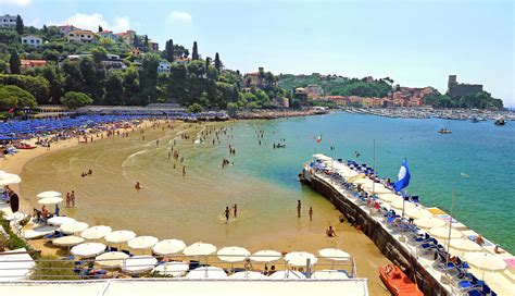 Beaches in Lerici - Terre di Liguria - Holiday Apartments in Lerici (SP)