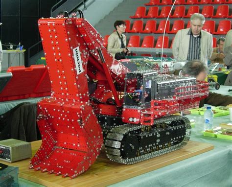 Épinglé sur Meccano et jouets