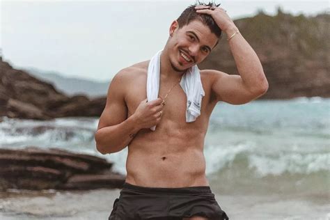 Veja Fotos De Thomaz Costa Vazadas Do OnlyFans