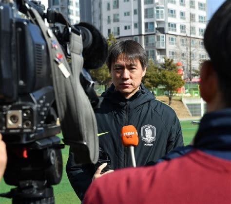 스포츠타임 일문일답 홍명보 Kfa 전무 8인제 늦었지만 한국 축구 미래 위해 중요