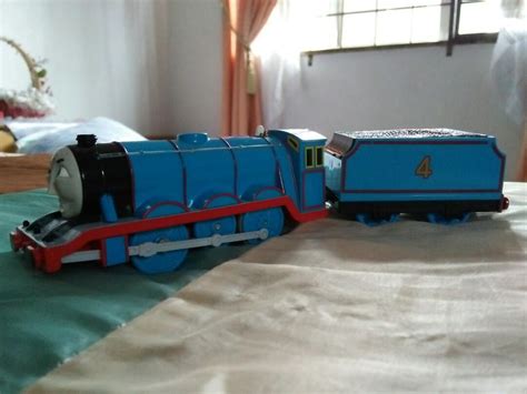 Thomas and friends-Gordon, Hobbies & Toys, Toys & Games on Carousell