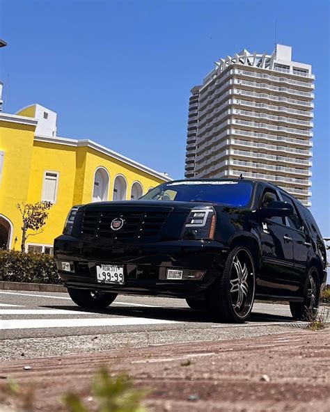 エスカレードのcadillac・escalade・アメ車・アメ車好き女子に関するカスタム事例｜車のカスタム情報はcartune