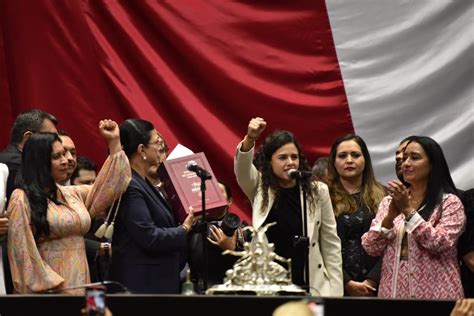 As Fue La Entrega Del Quinto Informe De Amlo En El Congreso Y El