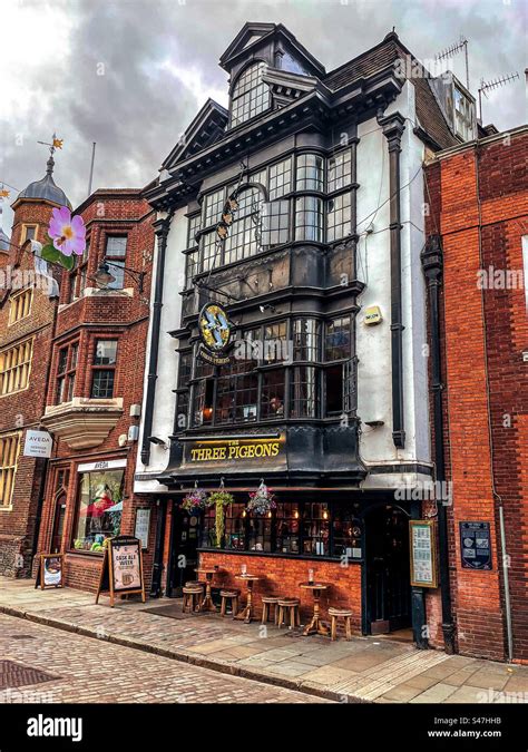 Guildford Town Centre Hi Res Stock Photography And Images Alamy