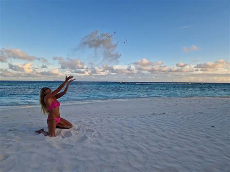 Holiday Memories 25 Nude Pics XHamster