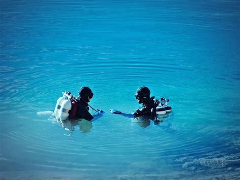 Divers Lake Water Free Photo On Pixabay 写真 ダイバー 湖