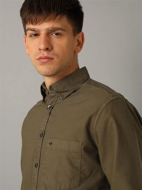 Buy Aldeno Men Solid Casual Olive Green Shirt Online