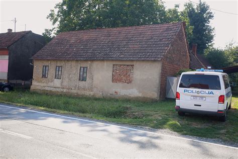 Slobodna Dalmacija U Tijeku Je Policijski O Evid U Ku I Masovnog