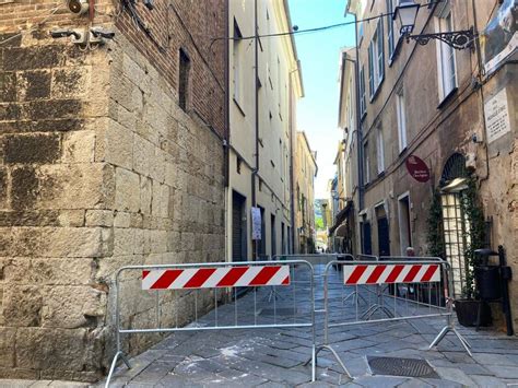 Albenga Caduta Calcinacci Dalla Torre Rolandi Atteso L Intervento Di