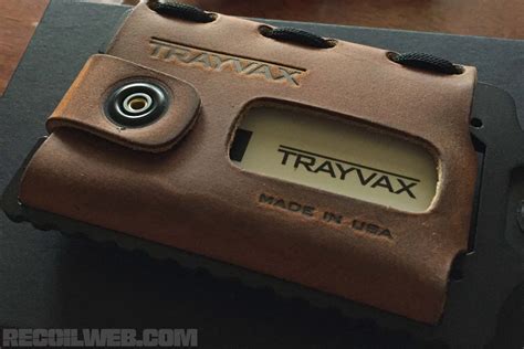 Review: Trayvax Element Wallet | RECOIL