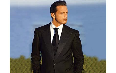 Top 17 Most Famous Mexican Singers