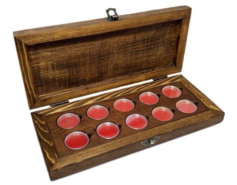 Купить футляр деревянный для 10 монет (массив сосны, шпон дуба)