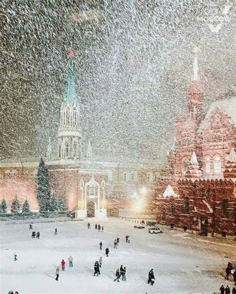 RUSSIA Tra La Neve A Mosca E Il Fenomeno Delle Palle Di Ghiaccio 3B