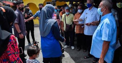 Pm Sampaikan Sumbangan Persiapan Raya