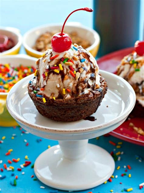 Brownie Sundae Cupcakes • Food, Folks and Fun