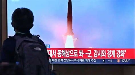 North Korea Conducts Longest Range Missile Test Yet Over Japan World Dunya News