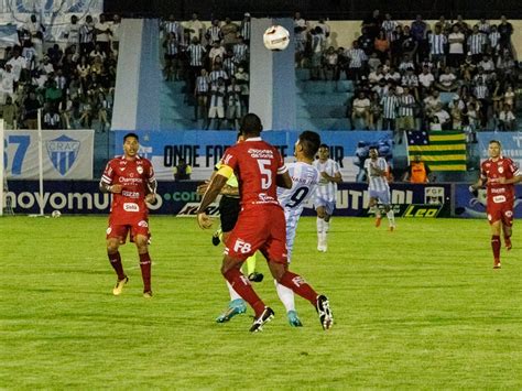 DUELO ENTRE CRAC DE CATALÃO E VILA NOVA TERMINA EM 1 A 1 E TIMES