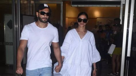 Pathan Actress Deepika Padukone Ranveer Singh Twin Airport Look Viral