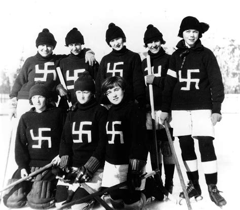 Fernie Swastikas - A Canadian women's hockey team from 1922 : r/OldSchoolCool