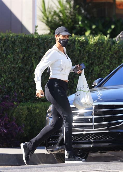 West Hollywood Ca Exclusive Nicole Murphy Is Spotted Wearing