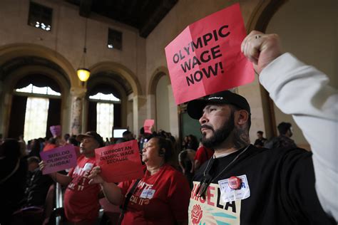 Average LVN Hourly Wage and Salary Statistics for Los Angeles