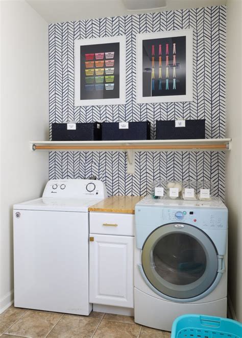 Colorful Laundry Room Design