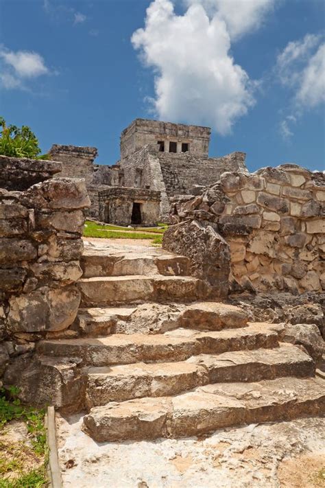 Pyramide El Castillo Stockfoto Bild Von Ozean Yucatan