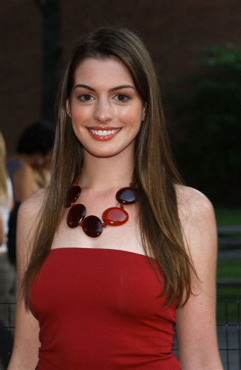 Sex And The City Premiere 2002 R AnneHathaway
