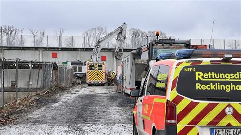 Ruhrgebiet Horror Unfall auf Baustelle Kran begräbt Arbeiter unter