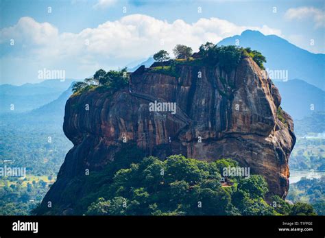 Sigiriya Lion Rock Stock Photo - Alamy