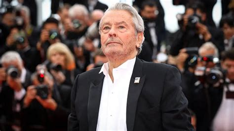 Dünyaca Ünlü Fransız Aktör Alain Delon Hayatını Kaybetti Medya Alemi