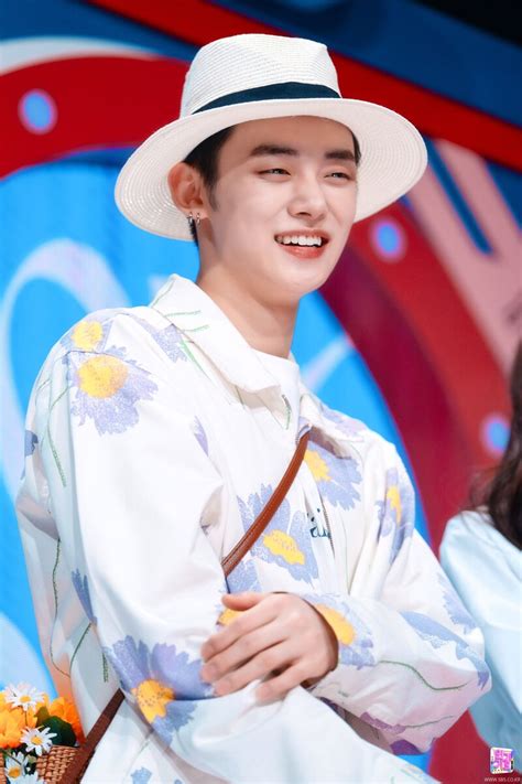 220410 MC YEONJUN, SEO BUM JUNE and NOH JEONG UI at INKIGAYO | kpopping 