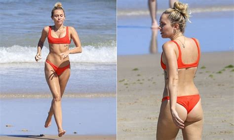 Miley Cyrus Showcases Bikini Body In Australia S Byron Bay Daily Mail Online