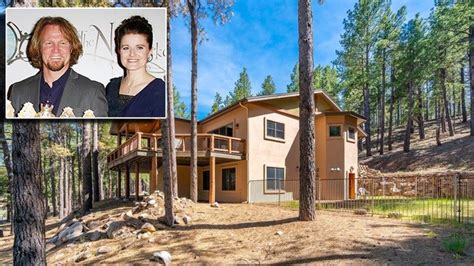 ‘Sister Wives’ Stars Kody and Robyn Brown Reportedly Buy in Flagstaff