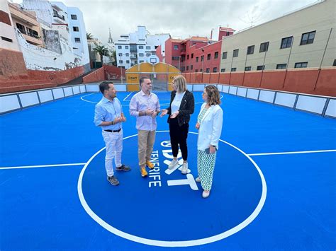 Novedosa cancha multideporte en Los Realejos: Polideportivo de San