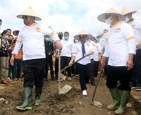 PEMKAB SIMALUNGUN GERAKAN KEMBALI BUDAYAKAN GOTONG ROYONG