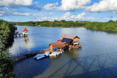 Cafe Terapung Sungai Carang Tanjungpinang Jadi Pilihan Wisata Kuliner