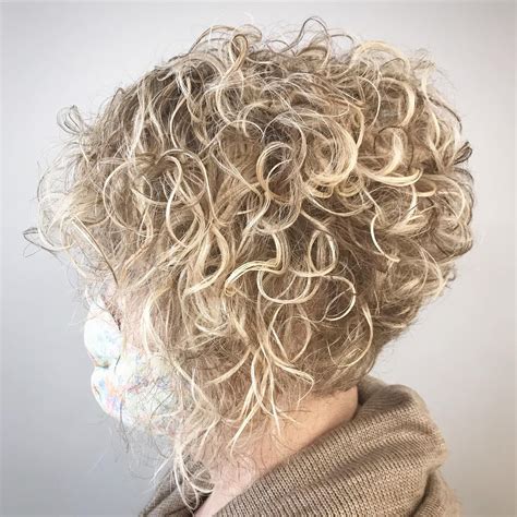 65 Enchanting Curly Bob Haircut Ideas For 2024 Artofit